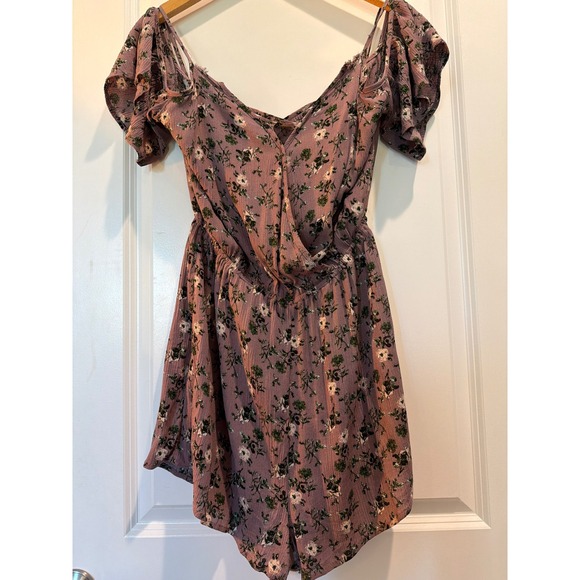 Mossimo Supply Co. Pants - Mossimo Supply Co Floral Cold Shoulder Romper Mauve Pink Large RN17730